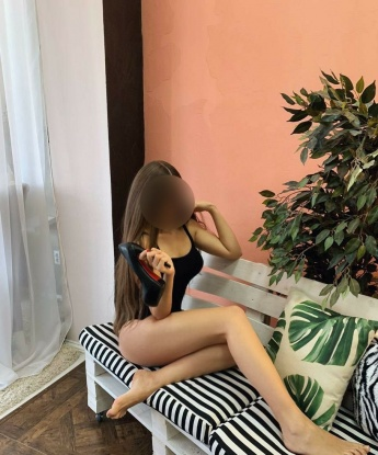 Я молода, красива и уверена в своей привлекательности. Живу в прекрасной Москве, где гарантирую тебе незабываемое время. Обладаю большими возможностями - мои услуги включают классический и эротический массаж, стриптиз, фетиш, ролевые игры и многое другое. 🌟 Мои клиенты всегда остаются довольными, оставляя положительные отзывы о нашей встрече. Проверенные фото гарантируют, что ты получишь то, что видишь на картинках. Желаешь окунуться в мир наслаждения? Тогда смело свяжись со мной! 😉💋 8783, 22 года